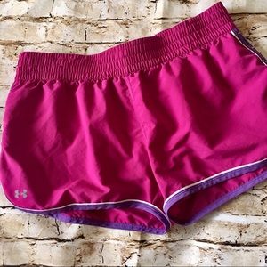 Under Armour size XL ladies athletic shorts, EUC